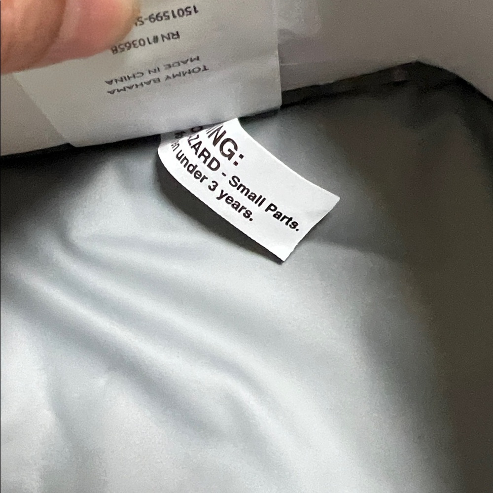 # 0742 +Tommy Bahama Kids Green Camouflage Insulated Bag - Picture 7 of 11